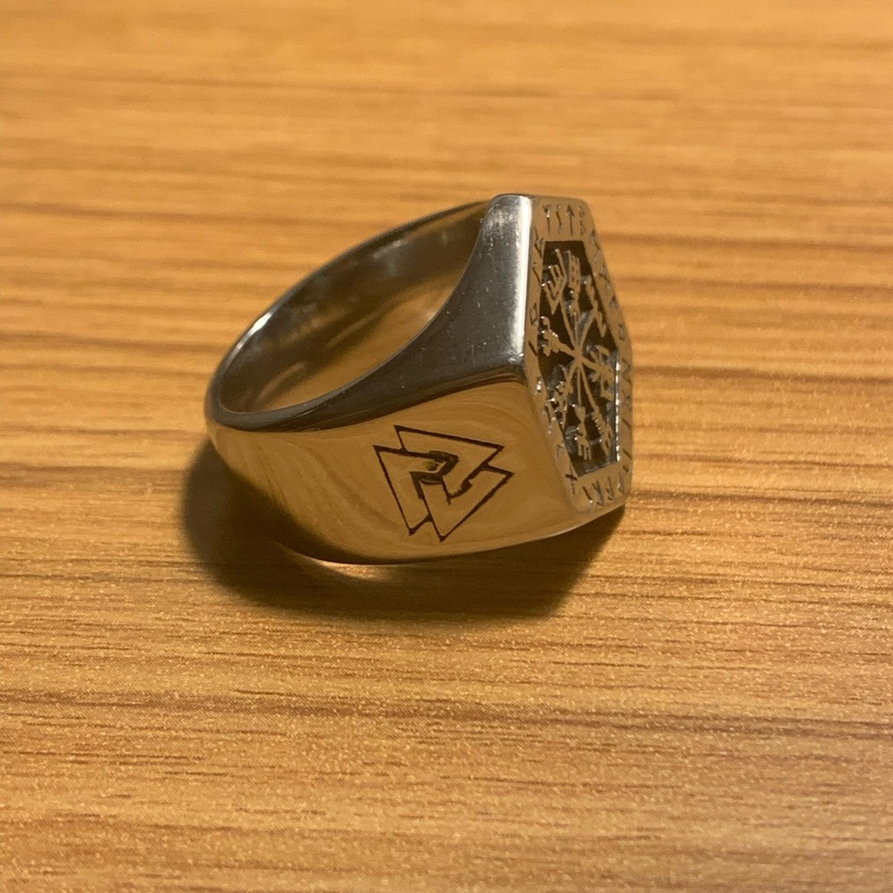 VEGVISIR RING WITH NORDIC SYMBOLS SIZE 9 - Picture 5 of 6